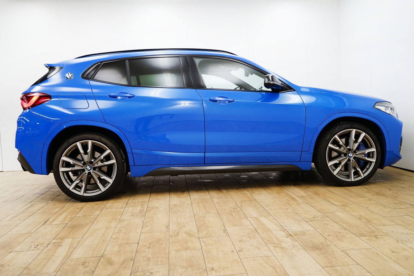 Fahrzeugabbildung BMW X2 M35i [Navi P., HUD, ACC, RFK, HiFi, 20 LMR]