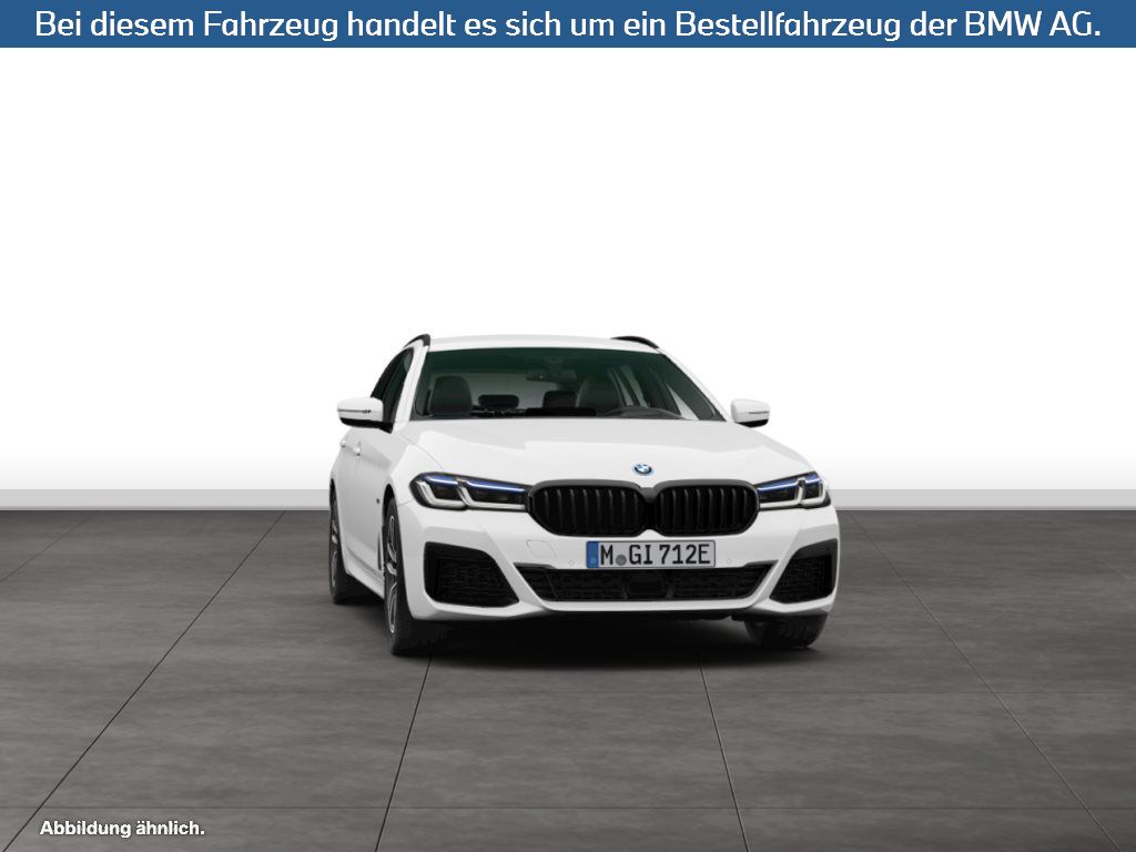 Fahrzeugabbildung BMW 530e Touring