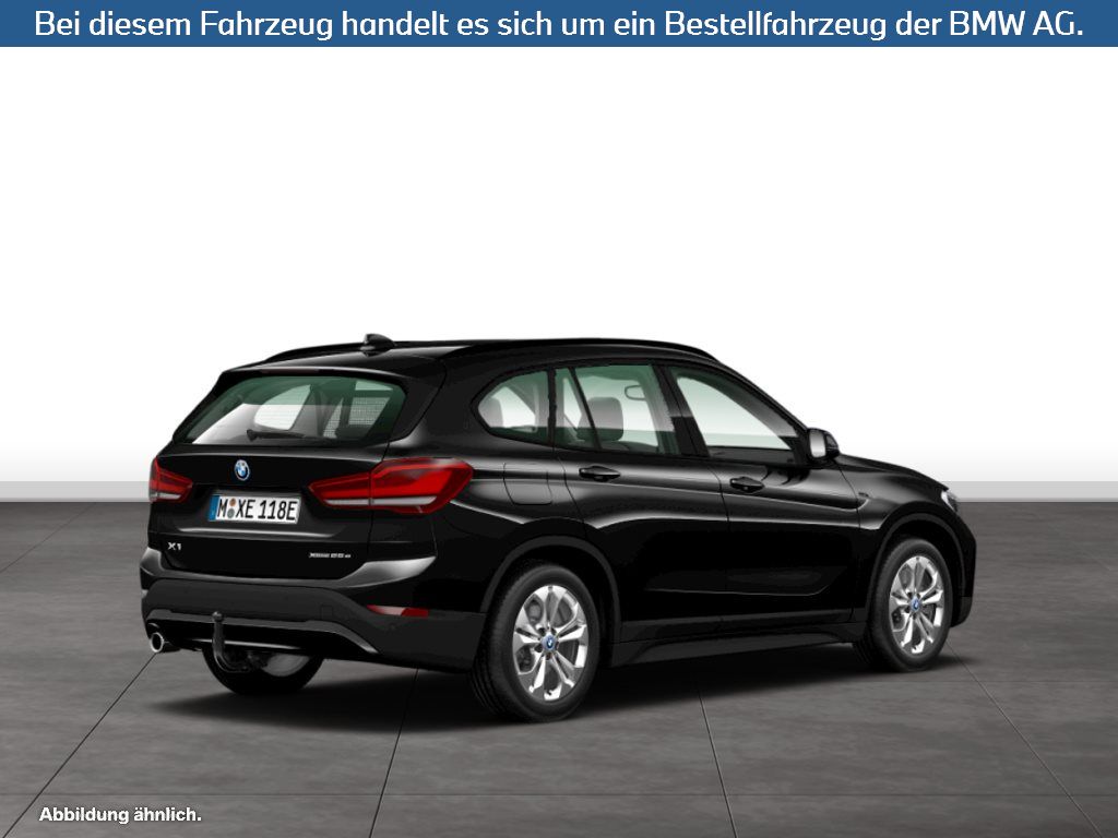 Fahrzeugabbildung BMW X1 xDrive25e