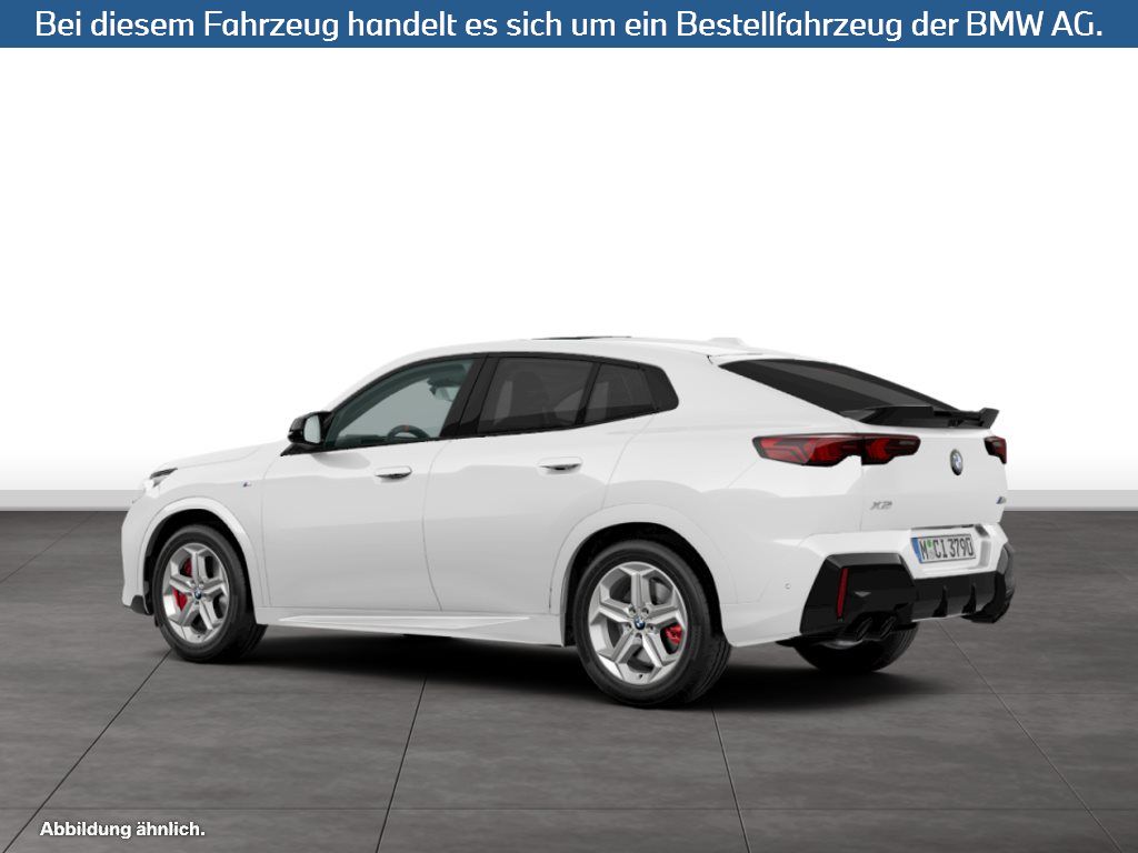 Fahrzeugabbildung BMW X2 M35i xDrive