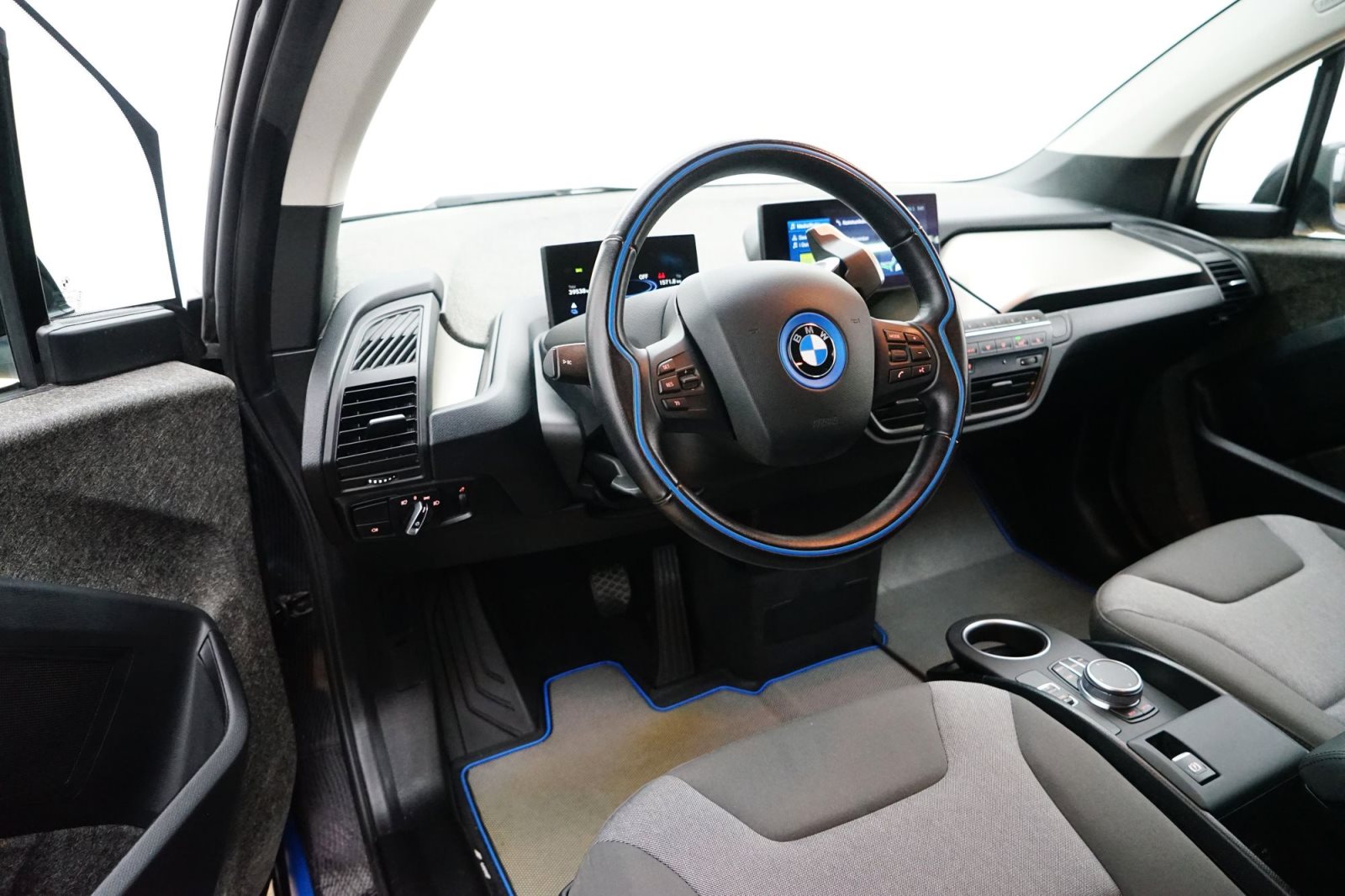 Fahrzeugabbildung BMW i3 120Ah [Sportpaket, Navi Prof, Rückfahrkamera]