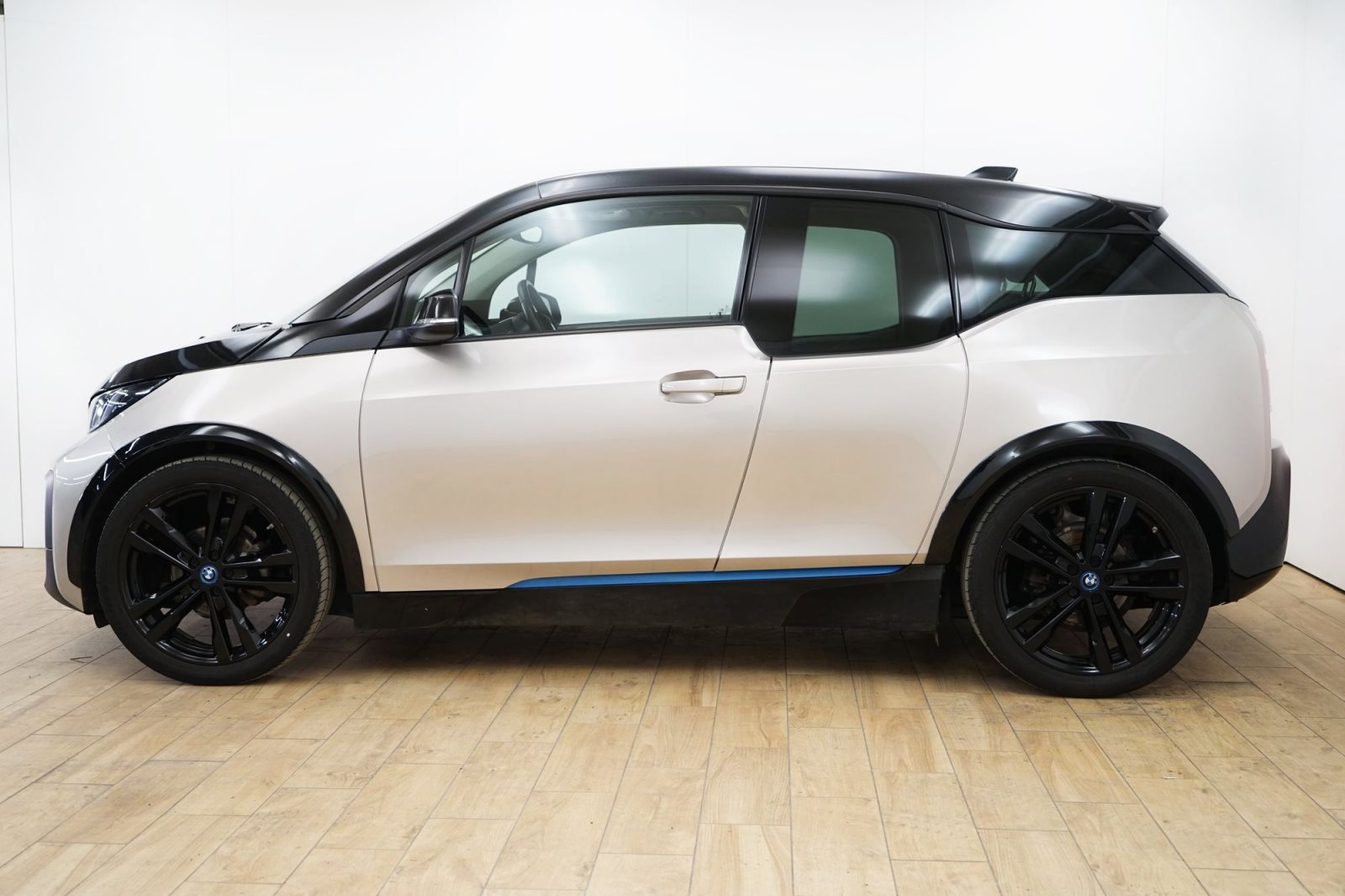 Fahrzeugabbildung BMW i3 120Ah [Sportpaket, Navi Prof, Rückfahrkamera]