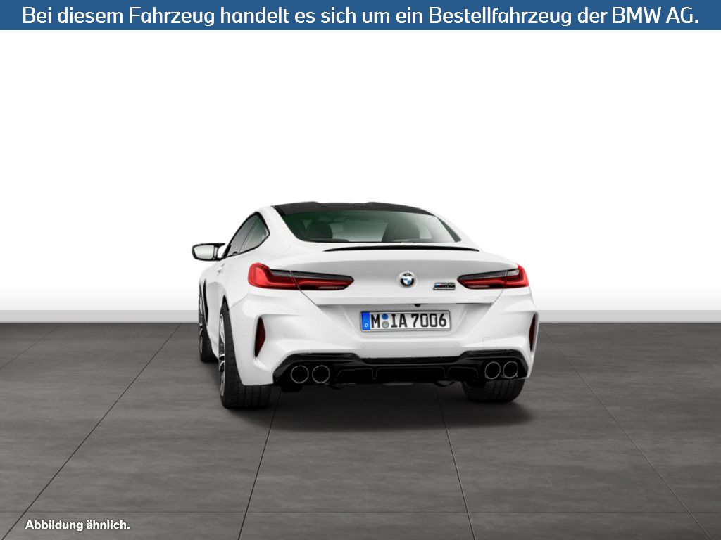 Fahrzeugabbildung BMW M8 Coupé