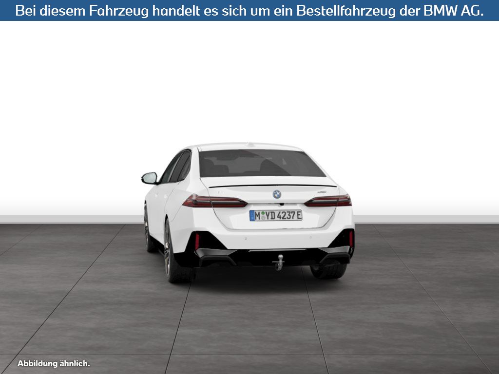 Fahrzeugabbildung BMW i5 eDrive40 Limousine