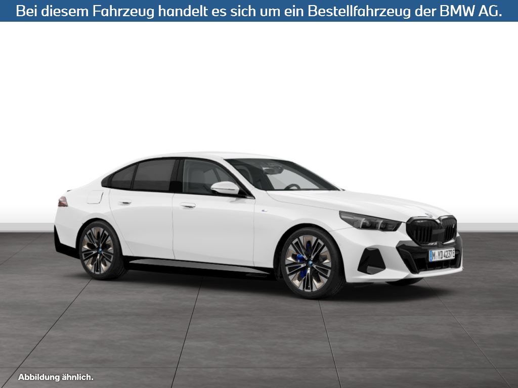 Fahrzeugabbildung BMW i5 eDrive40 Limousine