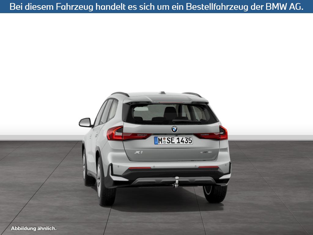 Fahrzeugabbildung BMW X1 sDrive18i SAV