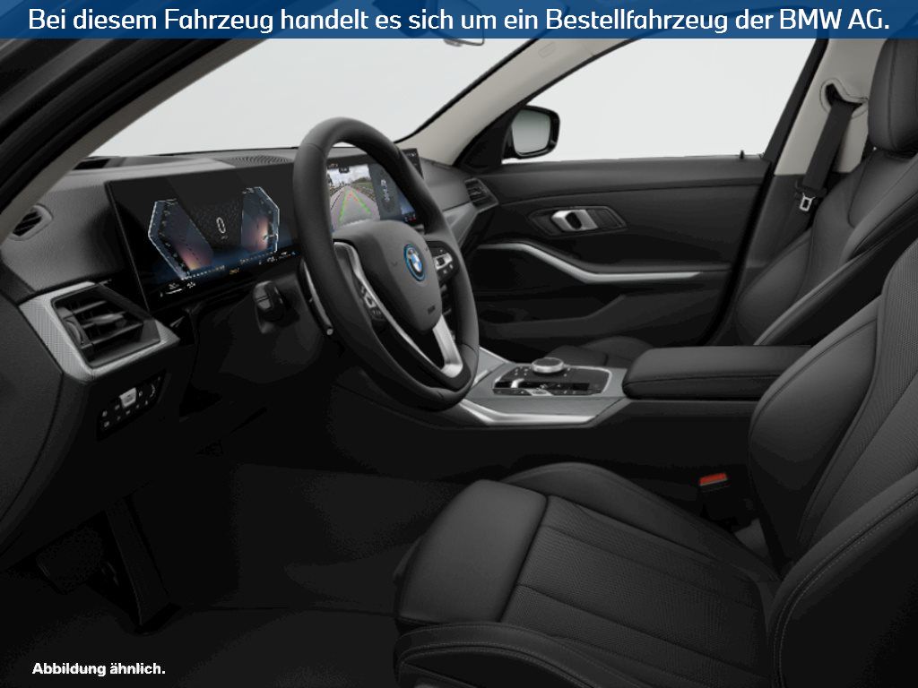 Fahrzeugabbildung BMW 330e Touring