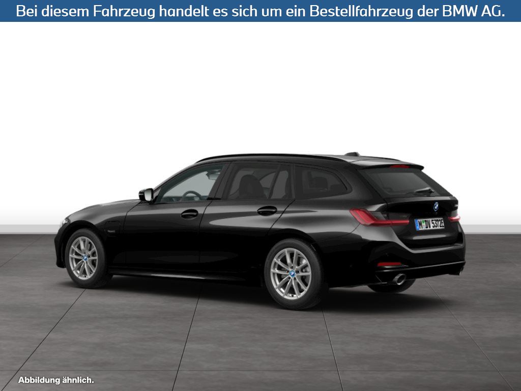 Fahrzeugabbildung BMW 330e Touring