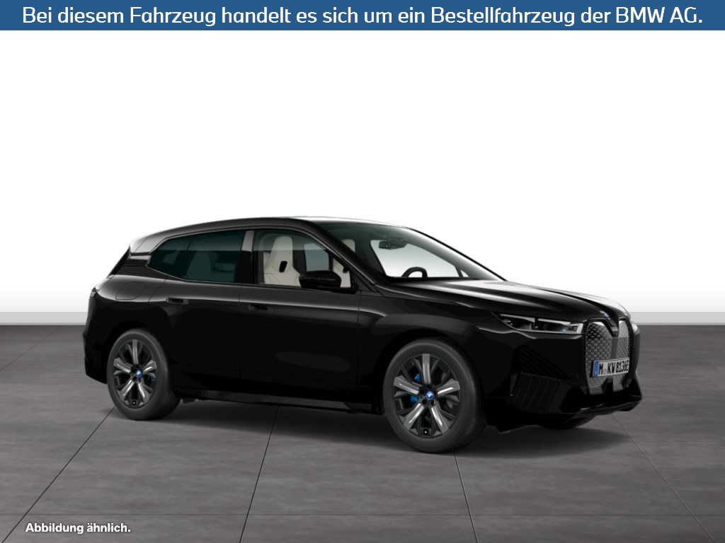 Fahrzeugabbildung BMW iX xDrive50