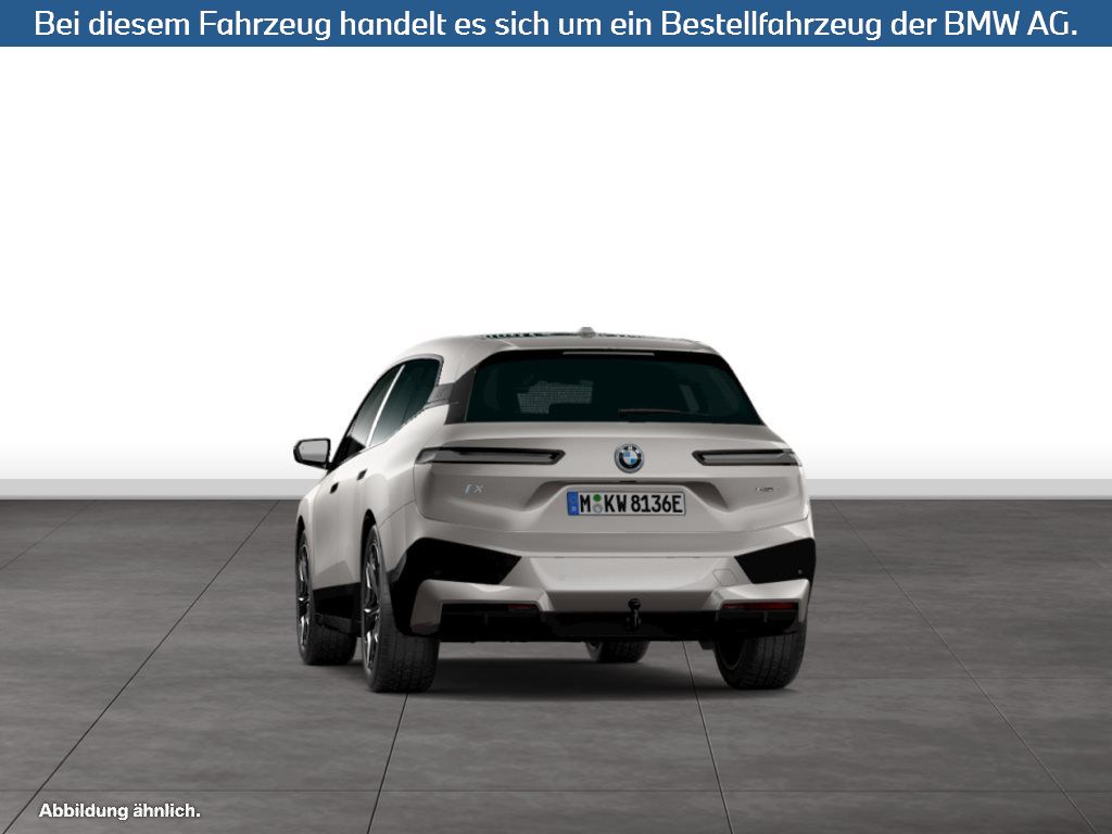 Fahrzeugabbildung BMW iX xDrive50