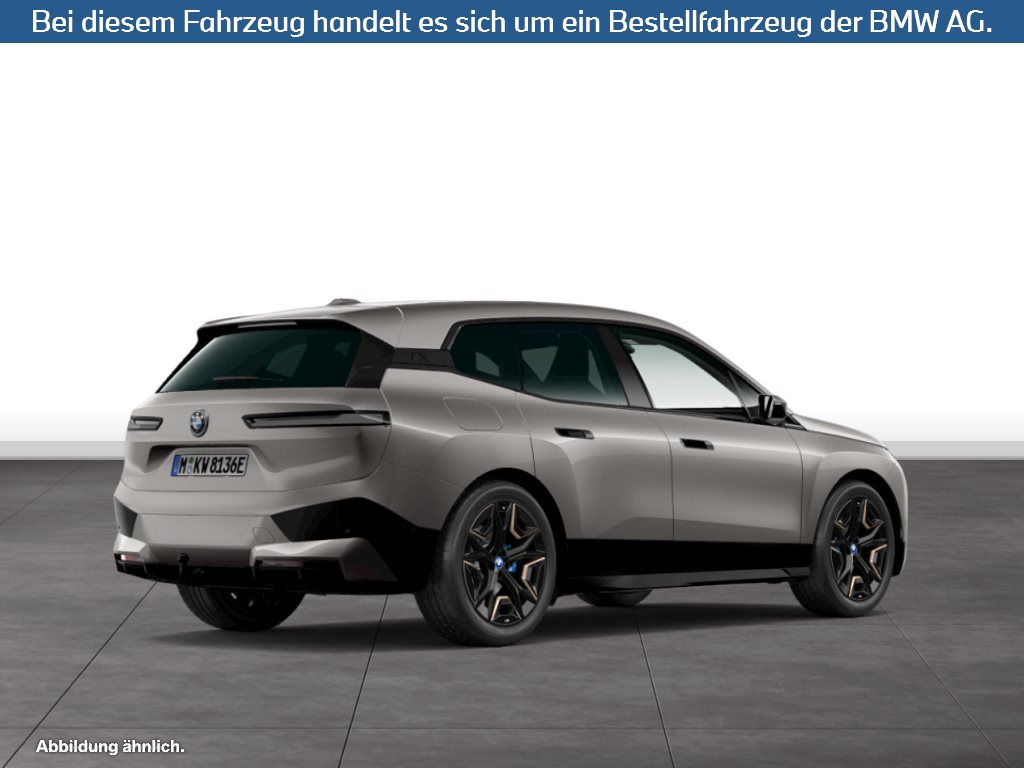 Fahrzeugabbildung BMW iX xDrive40