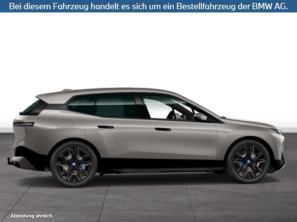 Fahrzeugabbildung BMW iX xDrive40