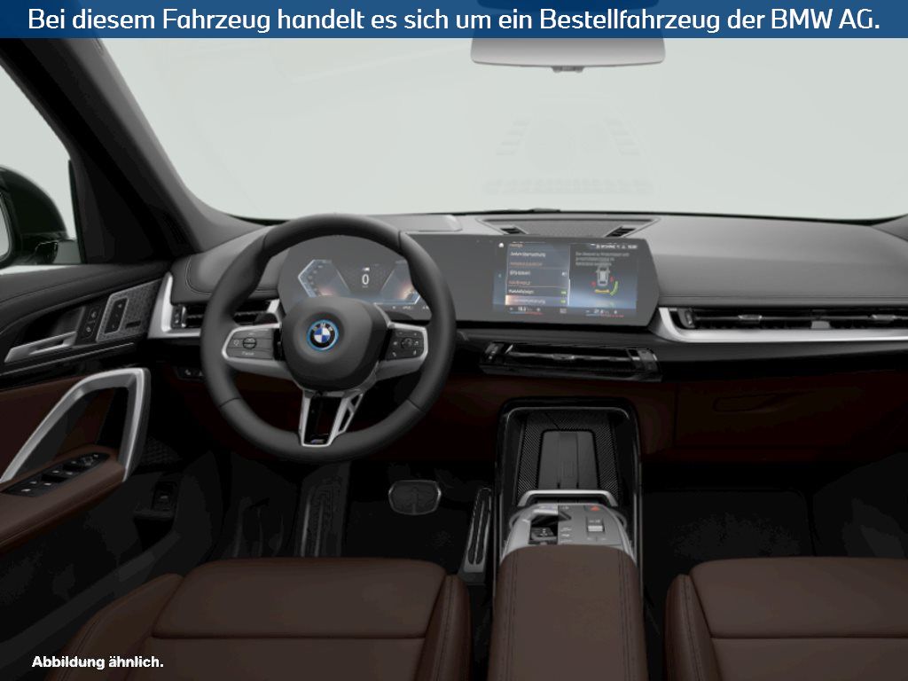 Fahrzeugabbildung BMW iX1 xDrive30