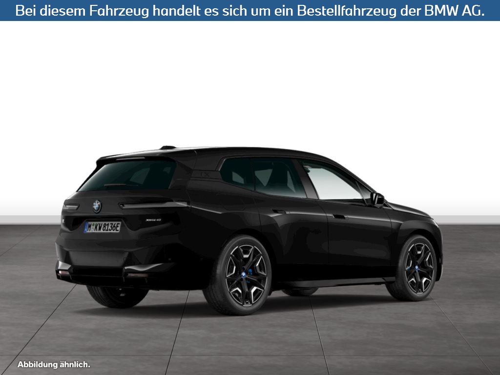 Fahrzeugabbildung BMW iX xDrive40