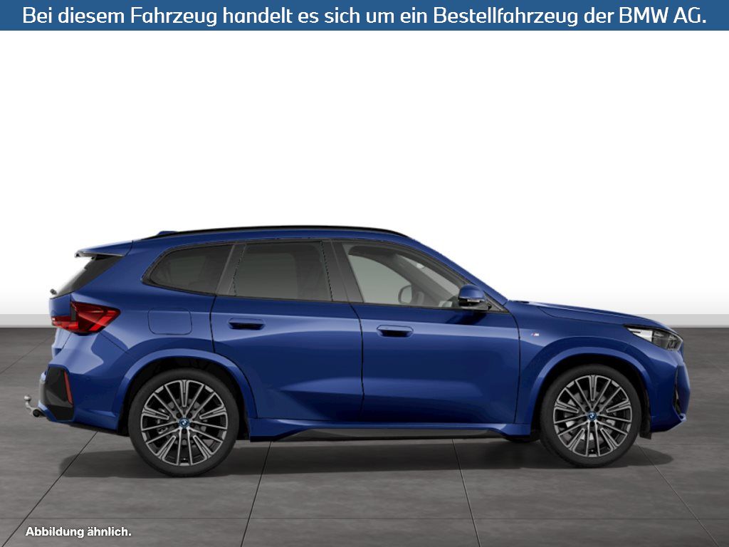 Fahrzeugabbildung BMW iX1 xDrive30