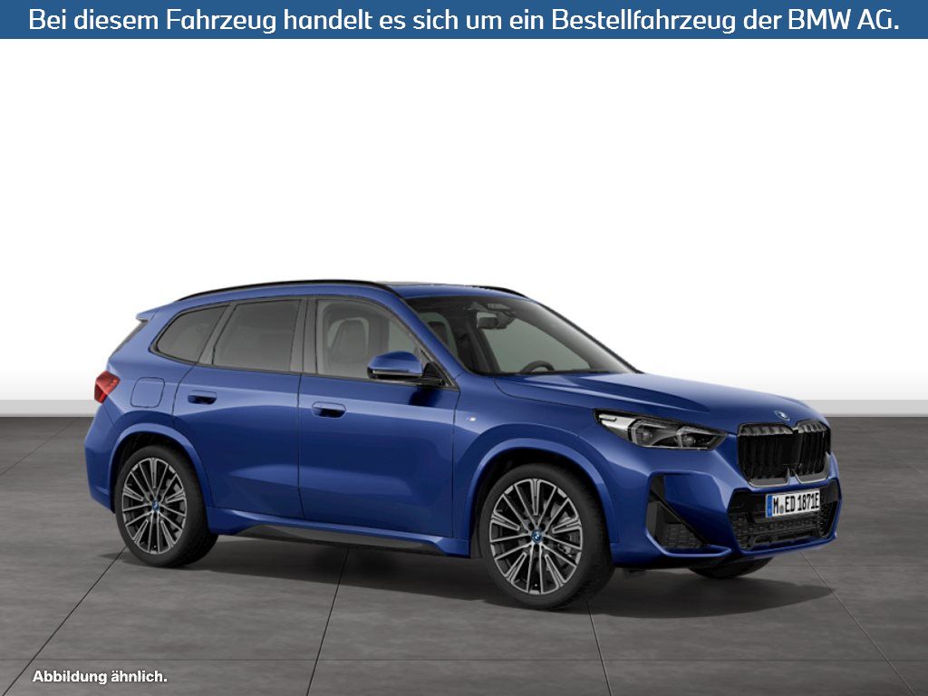 Fahrzeugabbildung BMW iX1 xDrive30