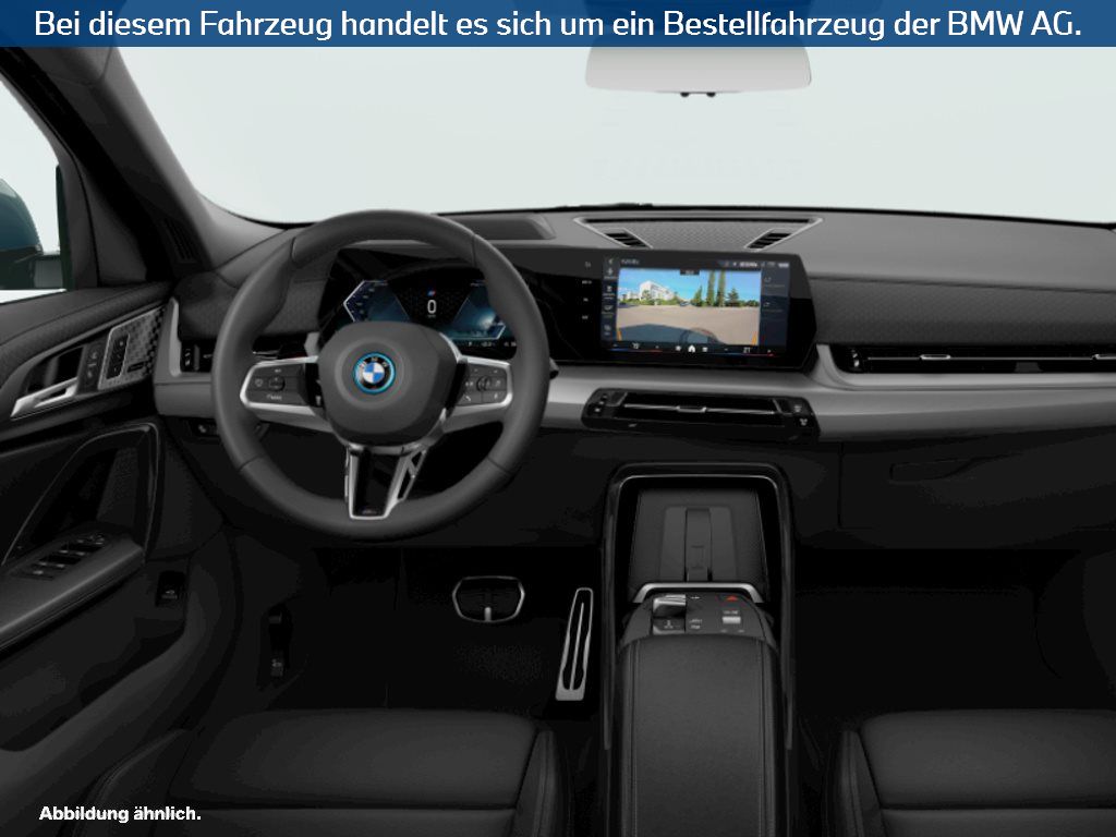 Fahrzeugabbildung BMW iX2 xDrive30