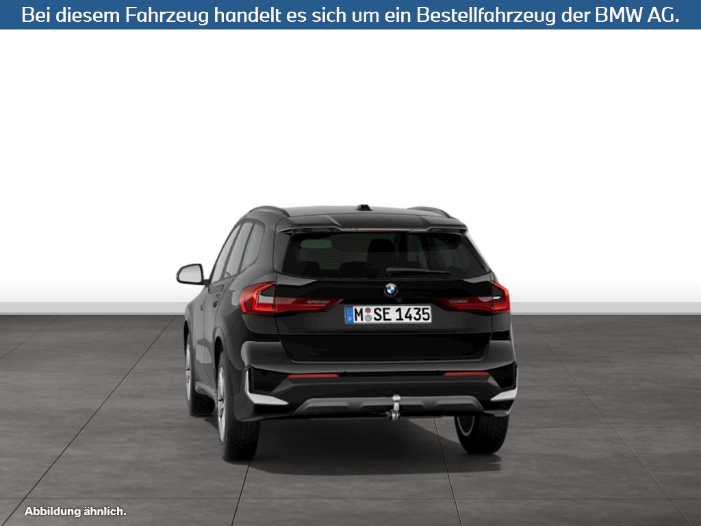 Fahrzeugabbildung BMW X1 xDrive23i