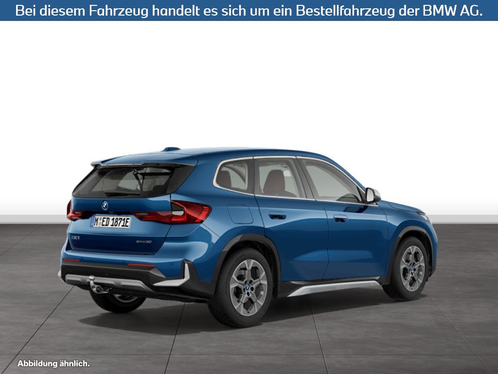 Fahrzeugabbildung BMW iX1 xDrive30