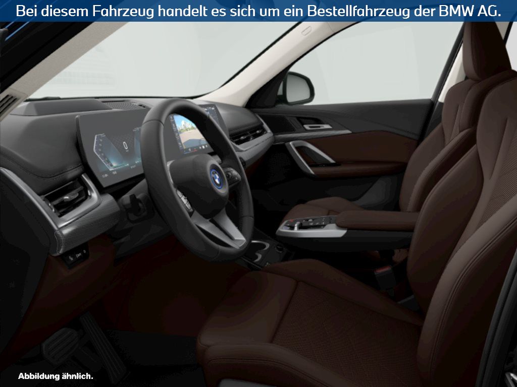 Fahrzeugabbildung BMW iX1 xDrive30