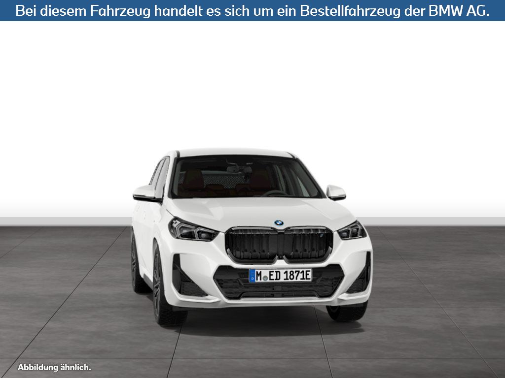 Fahrzeugabbildung BMW iX1 xDrive30