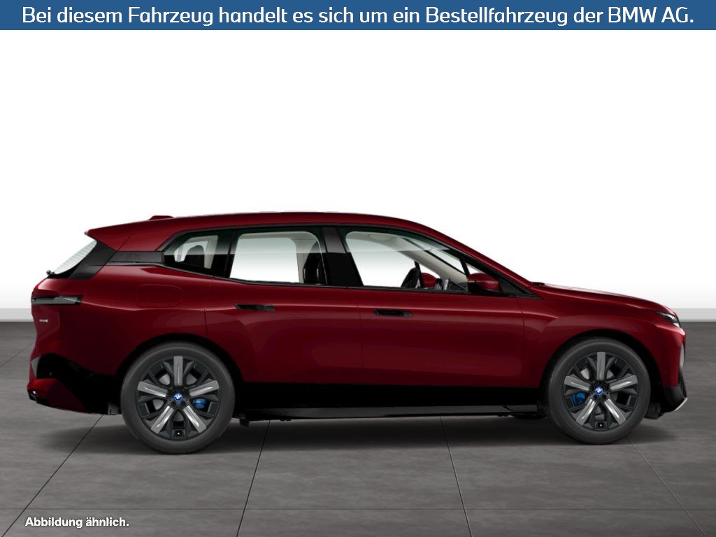 Fahrzeugabbildung BMW iX xDrive40