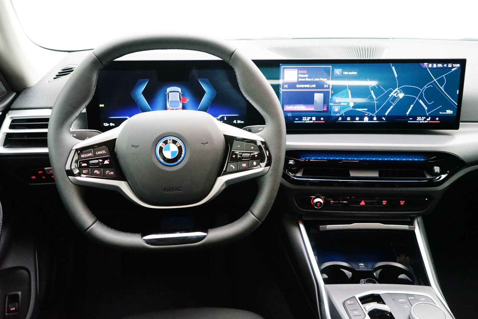 Fahrzeugabbildung BMW i4 eDrive35 [Sport Line, Navi, AHK, ACC, RFK, SHZ]