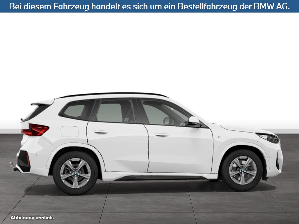 Fahrzeugabbildung BMW X1 xDrive23i