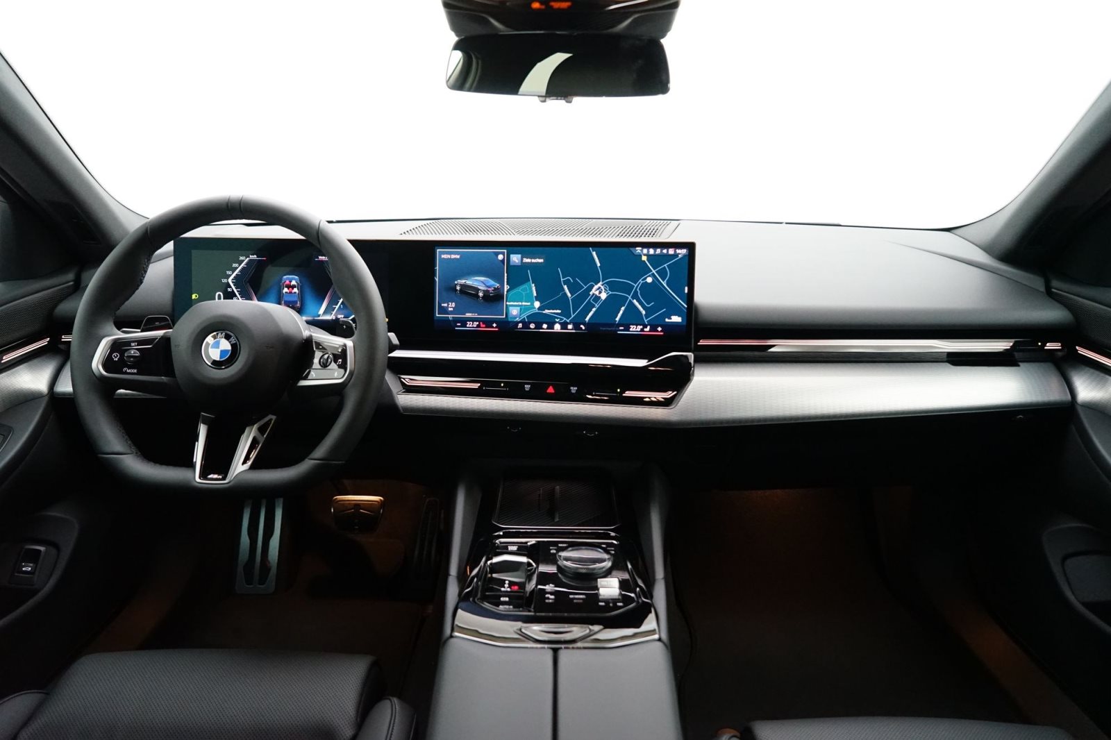 Fahrzeugabbildung BMW 520d Limousine [M Sport, LED, RFK, 19 LMR]