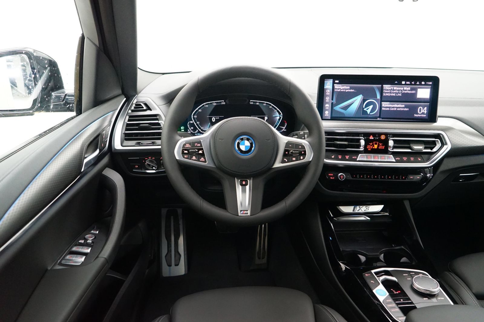 Fahrzeugabbildung BMW iX3 [Inspiring, AHK, Driv Prof., RFK, SHZ, GSD]