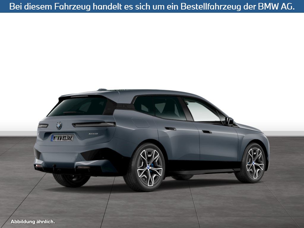 Fahrzeugabbildung BMW iX xDrive50