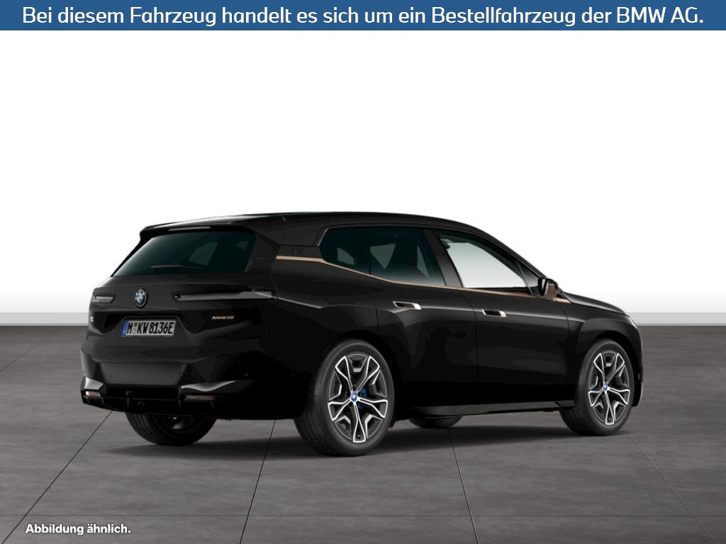 Fahrzeugabbildung BMW iX xDrive50