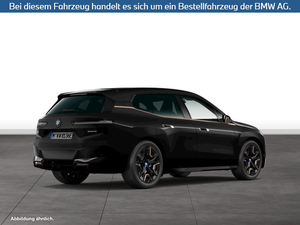 Fahrzeugabbildung BMW iX xDrive50