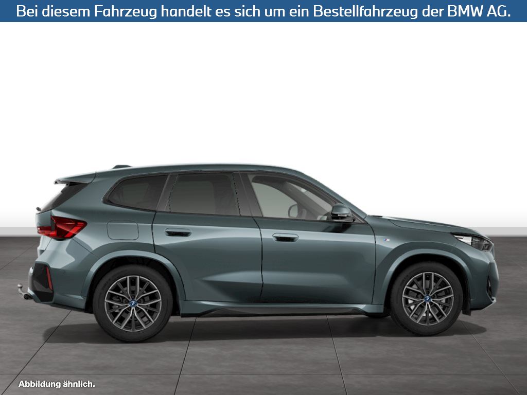 Fahrzeugabbildung BMW iX1 xDrive30