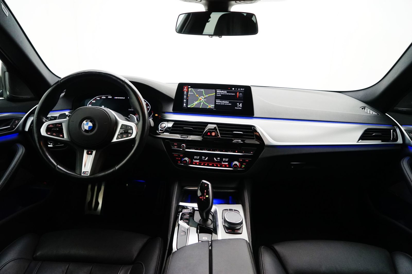 Fahrzeugabbildung BMW M550d xDrive Touring [Live Cockpit Prof., ACC]