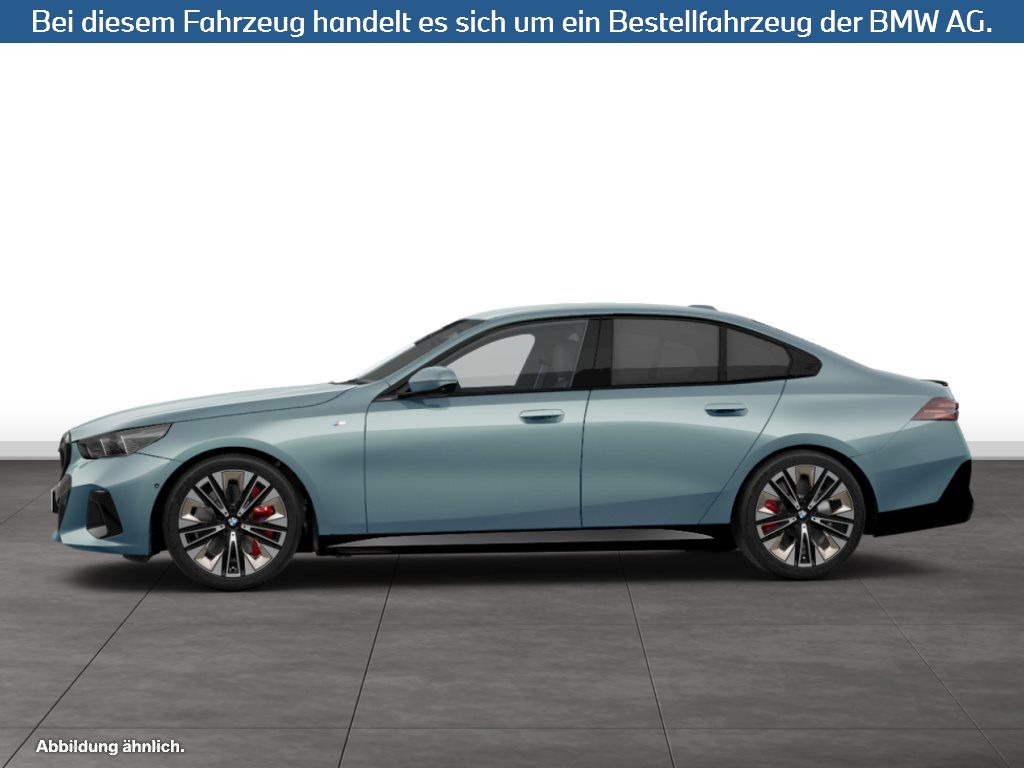 Fahrzeugabbildung BMW 520i Limousine