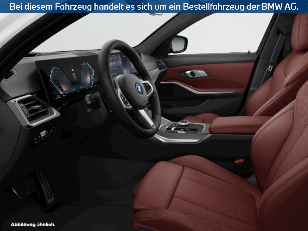 Fahrzeugabbildung BMW 330e xDrive Touring