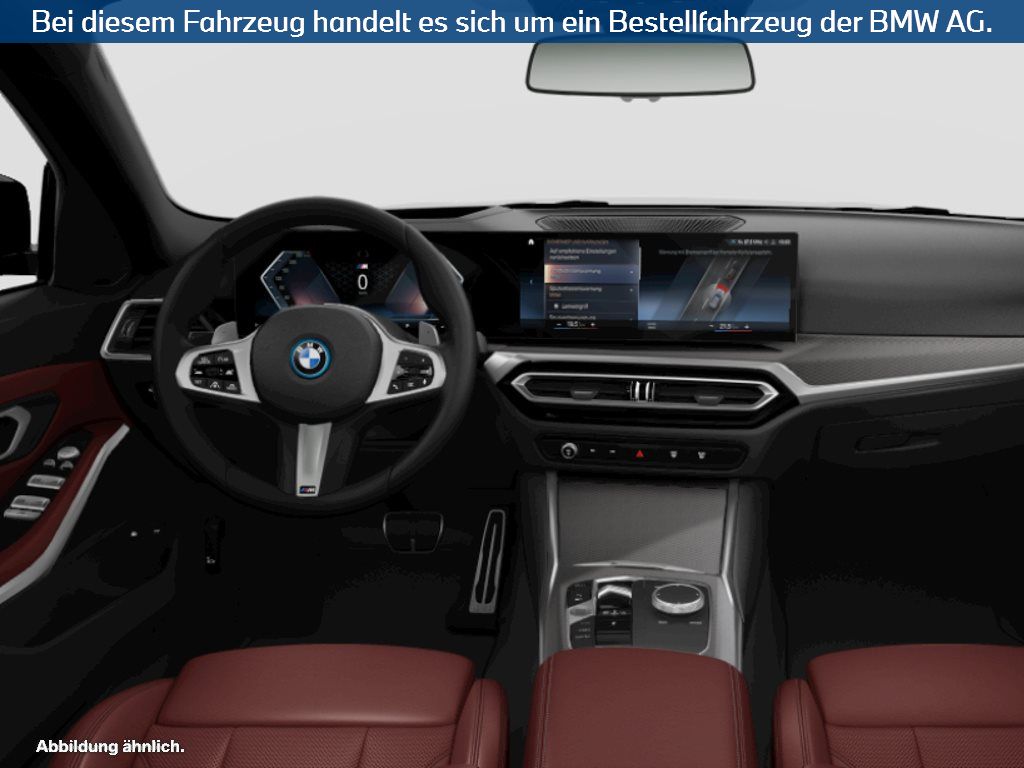 Fahrzeugabbildung BMW 330e xDrive Touring