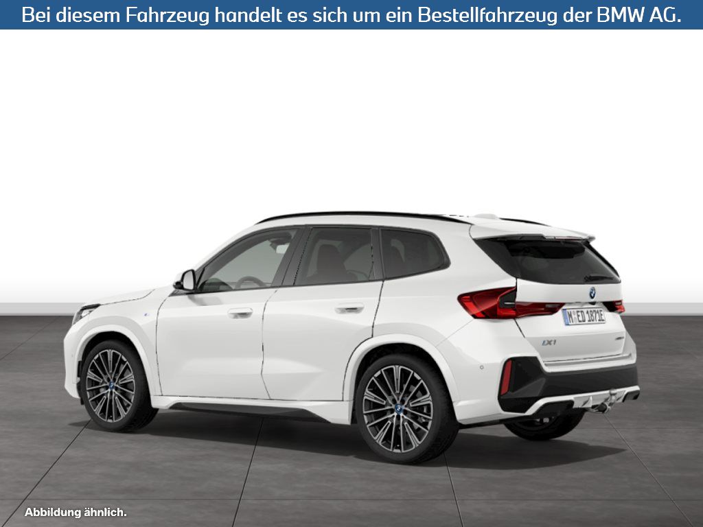 Fahrzeugabbildung BMW iX1 xDrive30